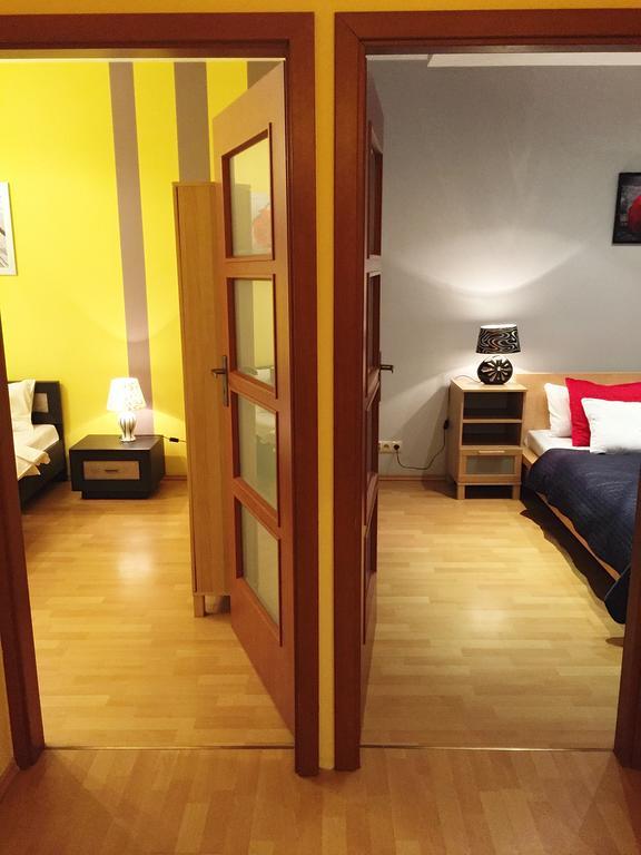 Old Town Apartment *